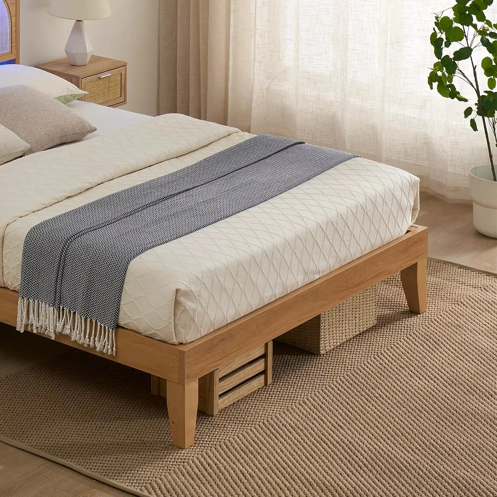 Jak Rattan Bed Frame With Light - Image 5