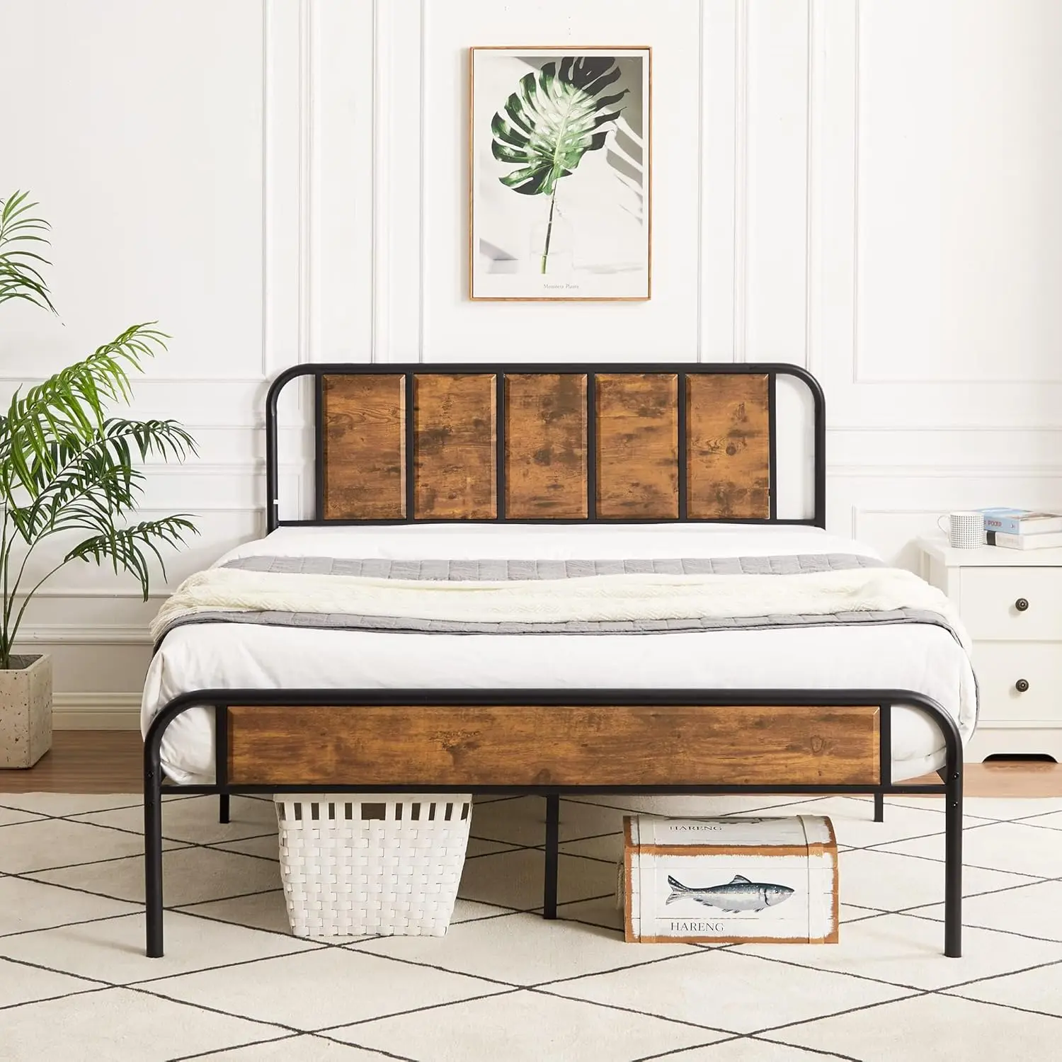 Linda Metal Platform Bed - Image 2