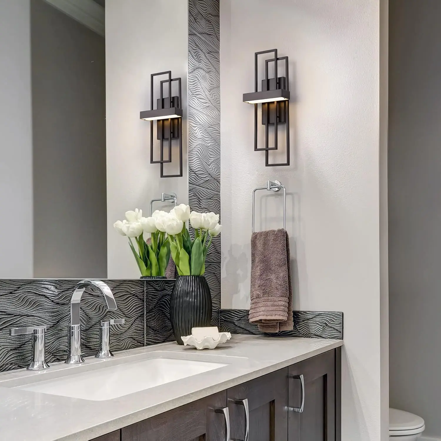 Minimalist Modern Wall Light - Image 4