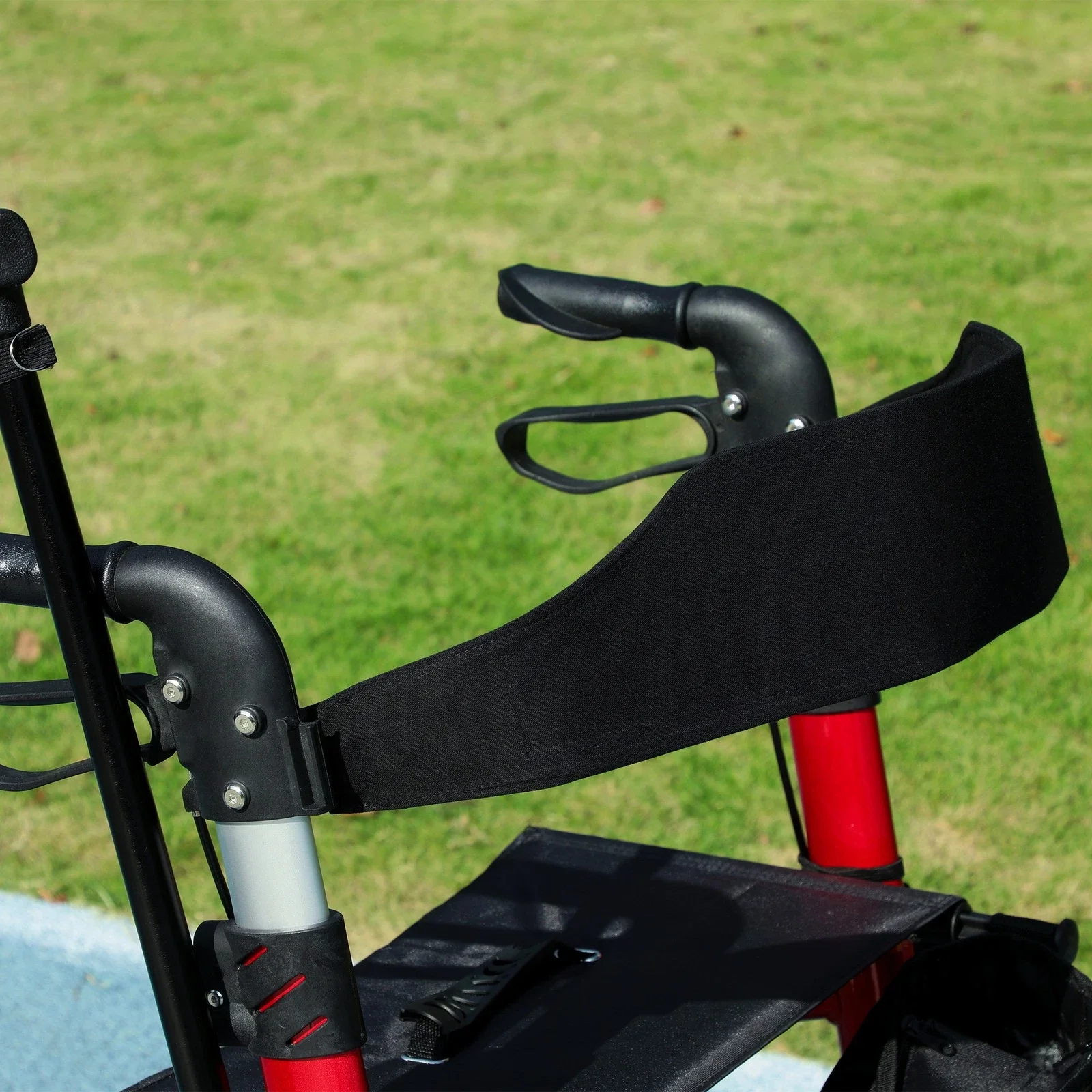 Monty Senior Mobility Walker With Seat - Image 8