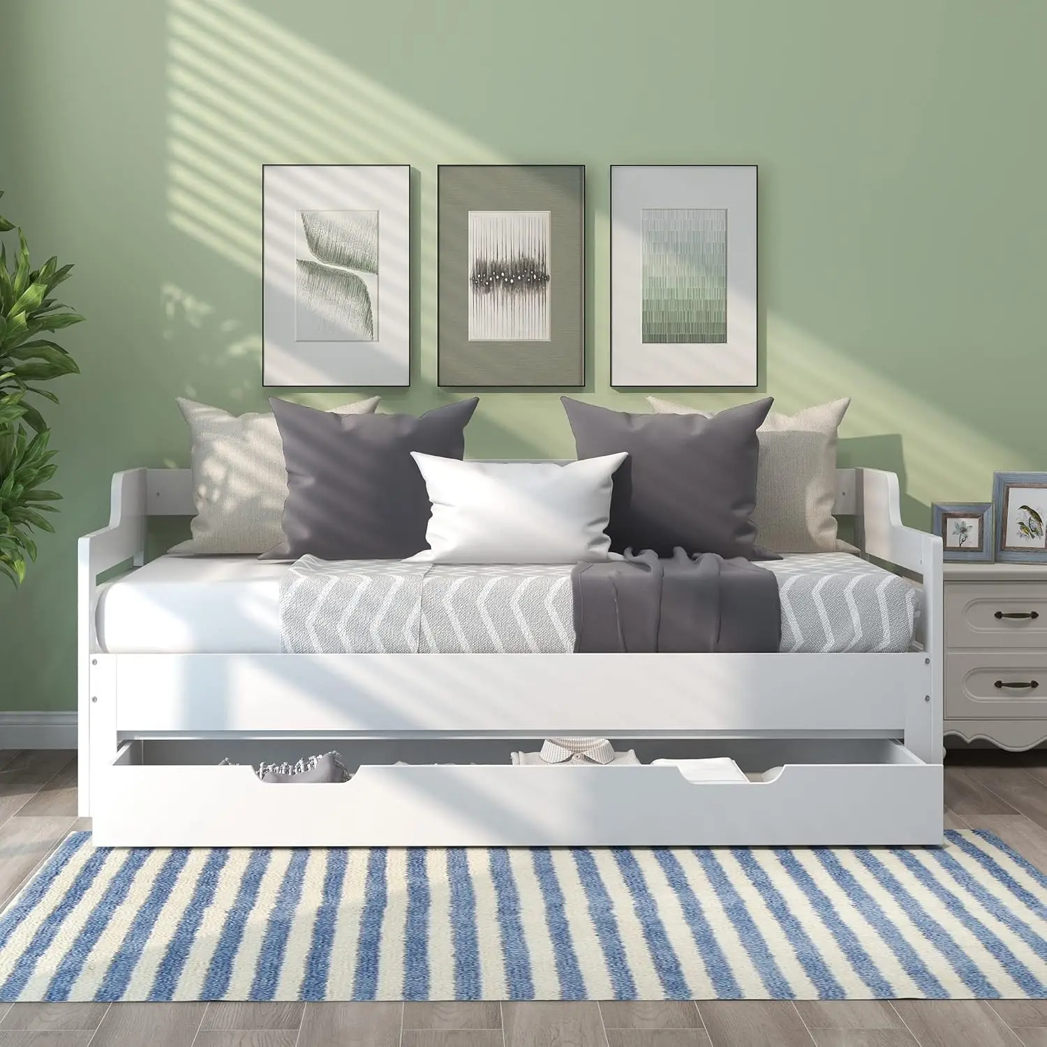 Sara Double Pull Out Day Bed With Storage - Image 6